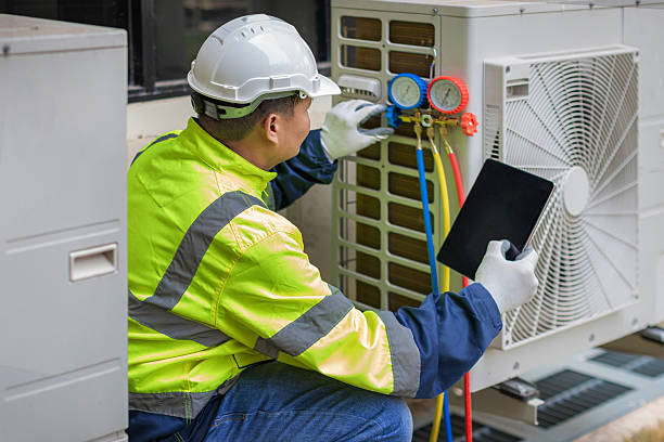Professional Hvac technician working in East Troy, WI